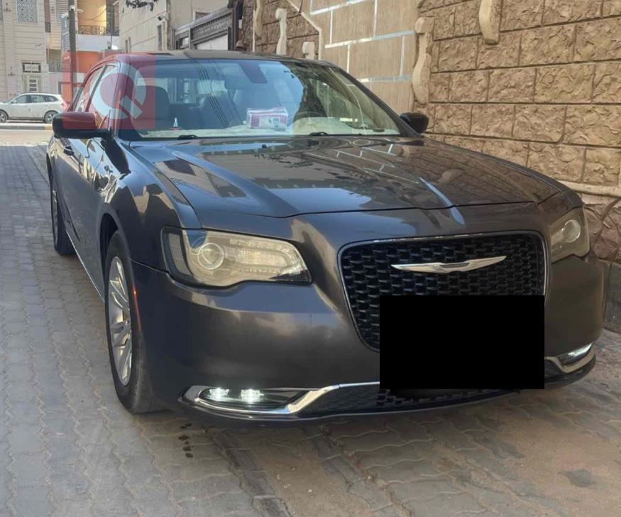 کرایسلەر 300